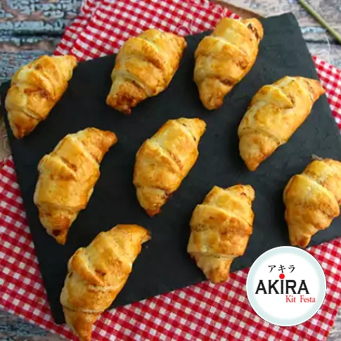 Folhado de Tomate Seco c/ Ricota